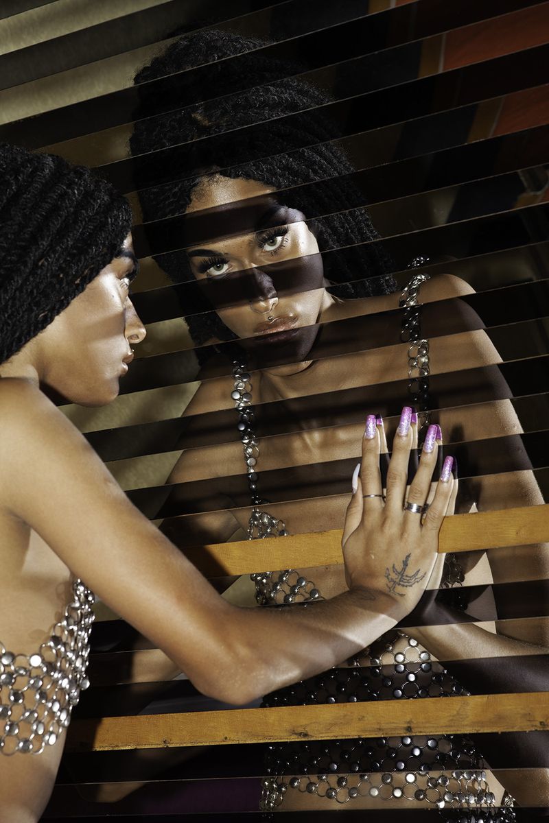 © elsa Kostic - Image from the XYX-XO photography project