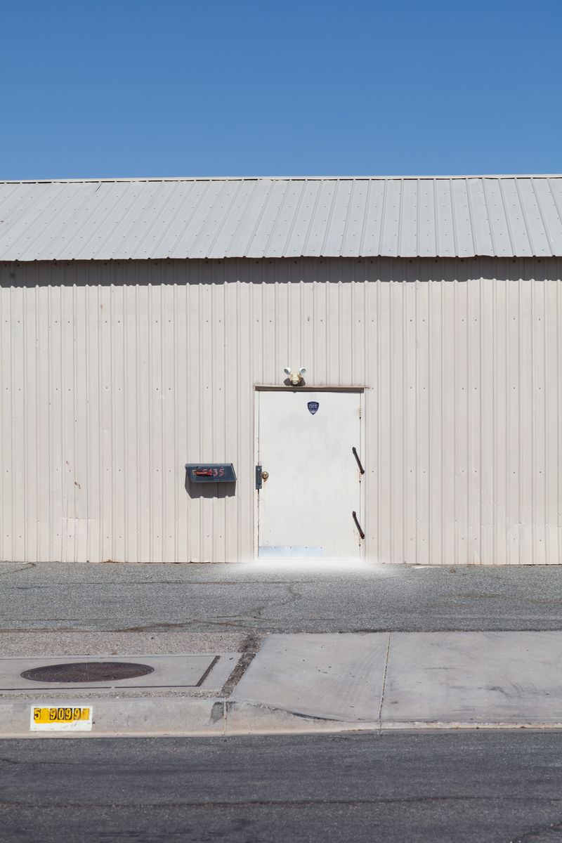 © elsa Kostic - Behind the door