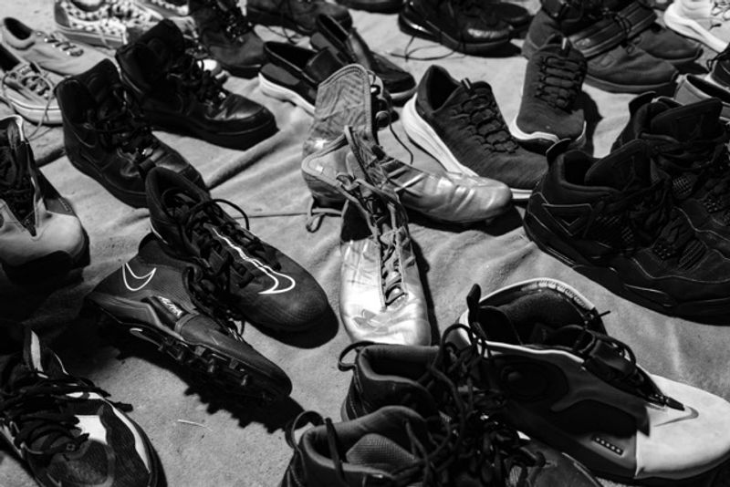 © Valentine Ollawa - Image from the Sing About Me, I'm Dying of Thirst. photography project