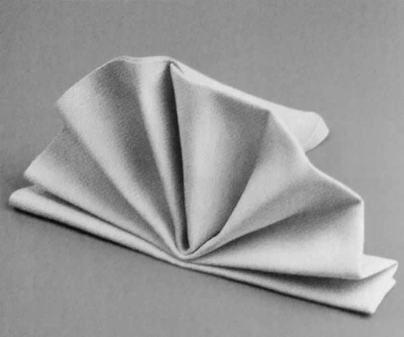 © Eleonora Agostini - Image from the A Study On Waitressing photography project
