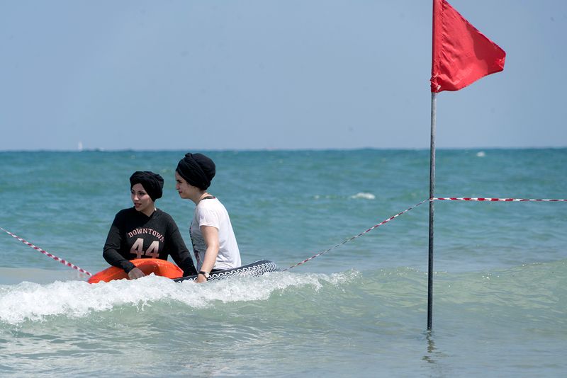 © Deborah Morag - Image from the Palestinian women first time at Tel Aviv beach photography project