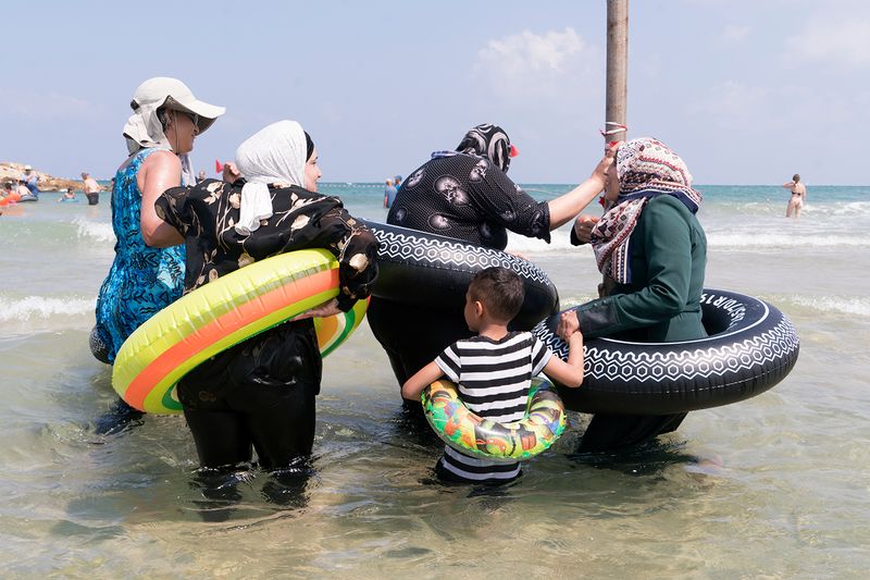 © Deborah Morag - Image from the Palestinian women first time at Tel Aviv beach photography project
