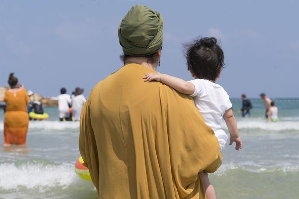 © Deborah Morag - Image from the Palestinian women first time at Tel Aviv beach photography project