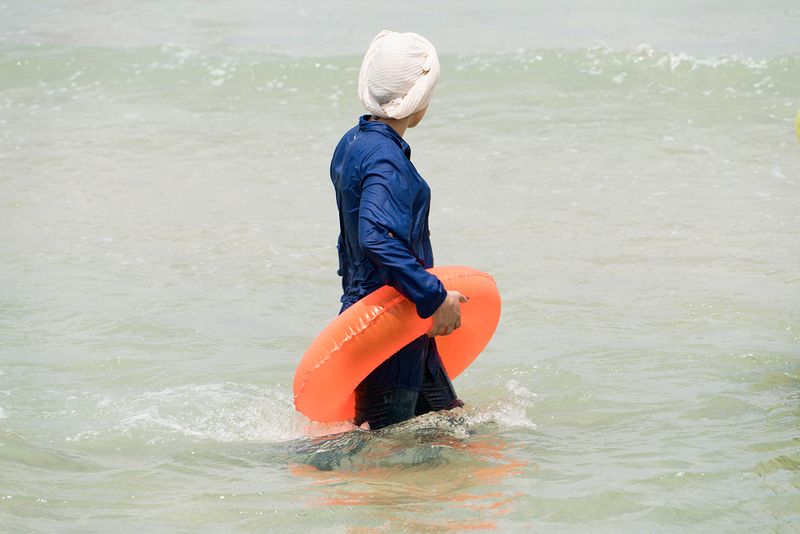 © Deborah Morag - Image from the Palestinian women first time at Tel Aviv beach photography project