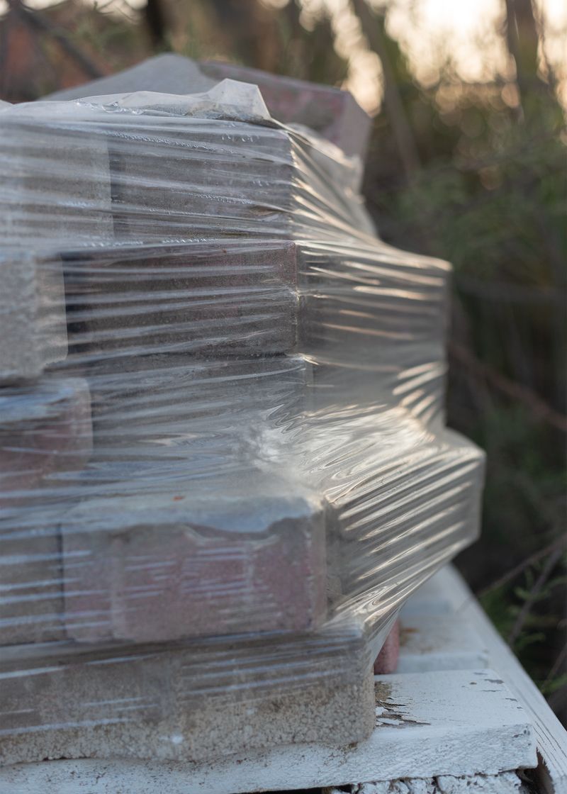 © Federica Mambrini - Image from the How to build a cards castle photography project