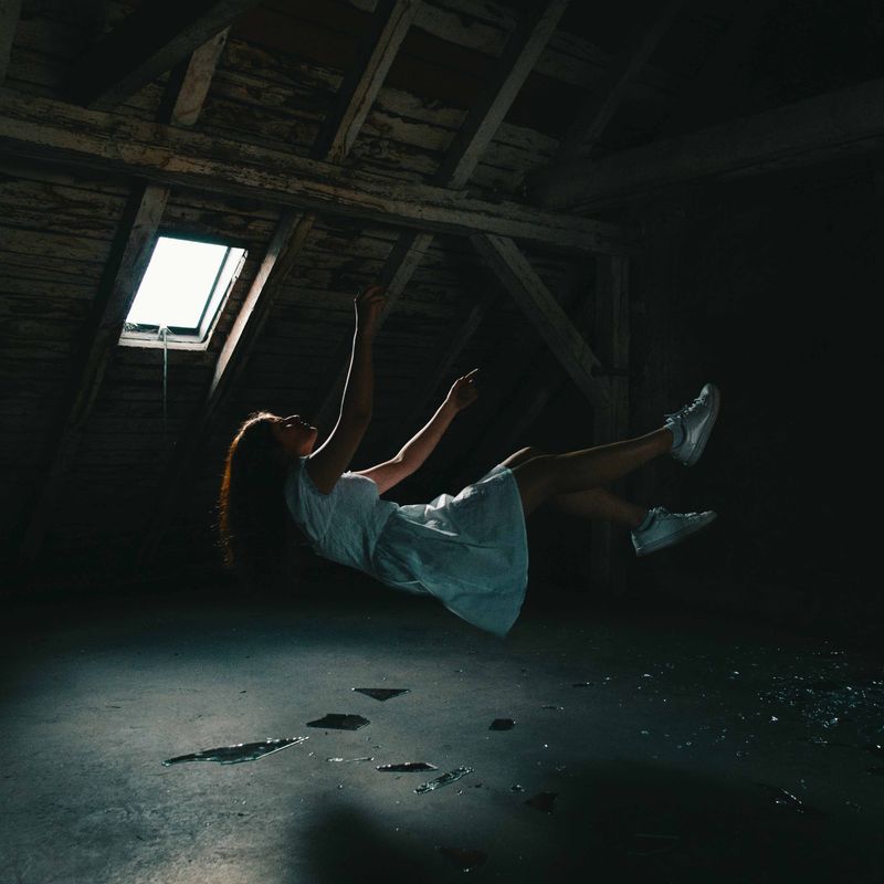 SQUARE - GROUP PHOTO EXHIBIT