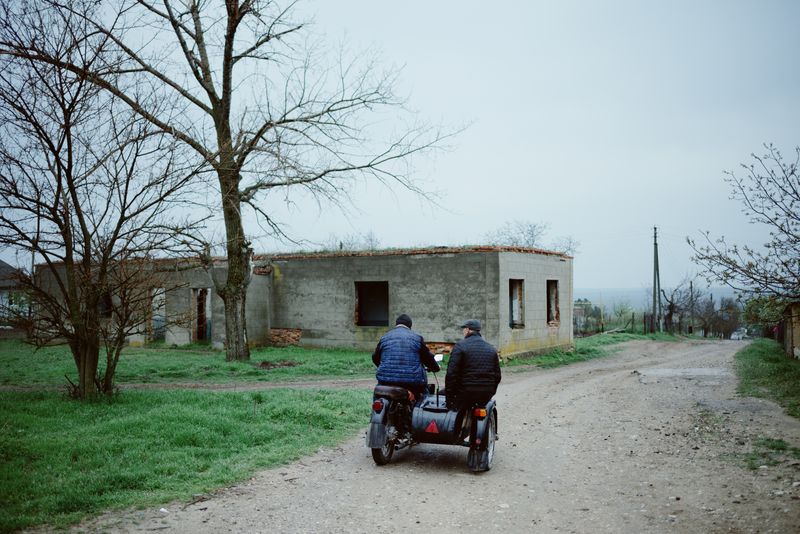 © Mihail Calarașan - Image from the Gagauzlar: Tülü Küü photography project
