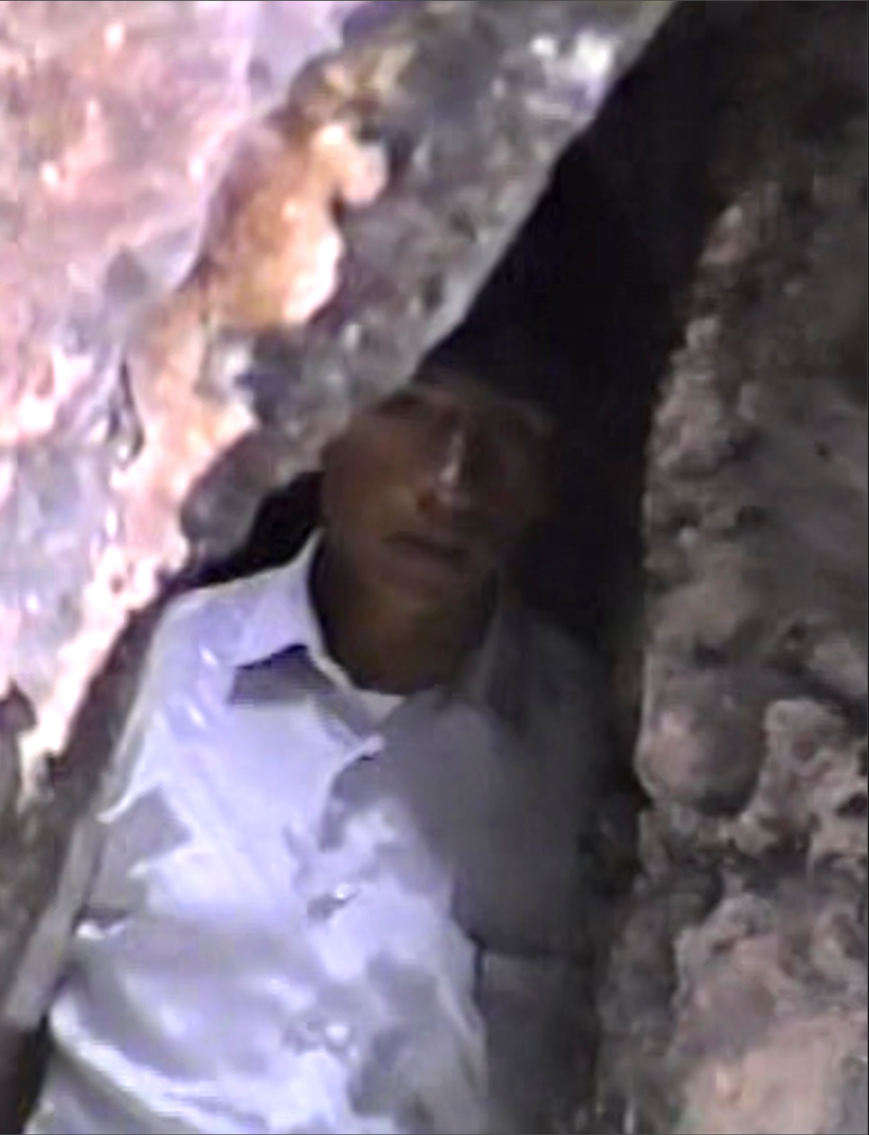 © Paola Jiménez - Image from the Cuando el cielo es rosado, no me arrepiento de nada (When the sky is pink, I regret nothing) photography project