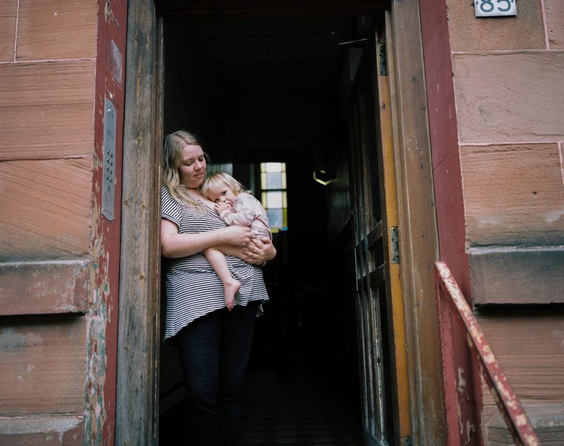 © Kirsty Mackay - Alicia breastfeeds Bea, Battlefield, Glasgow.