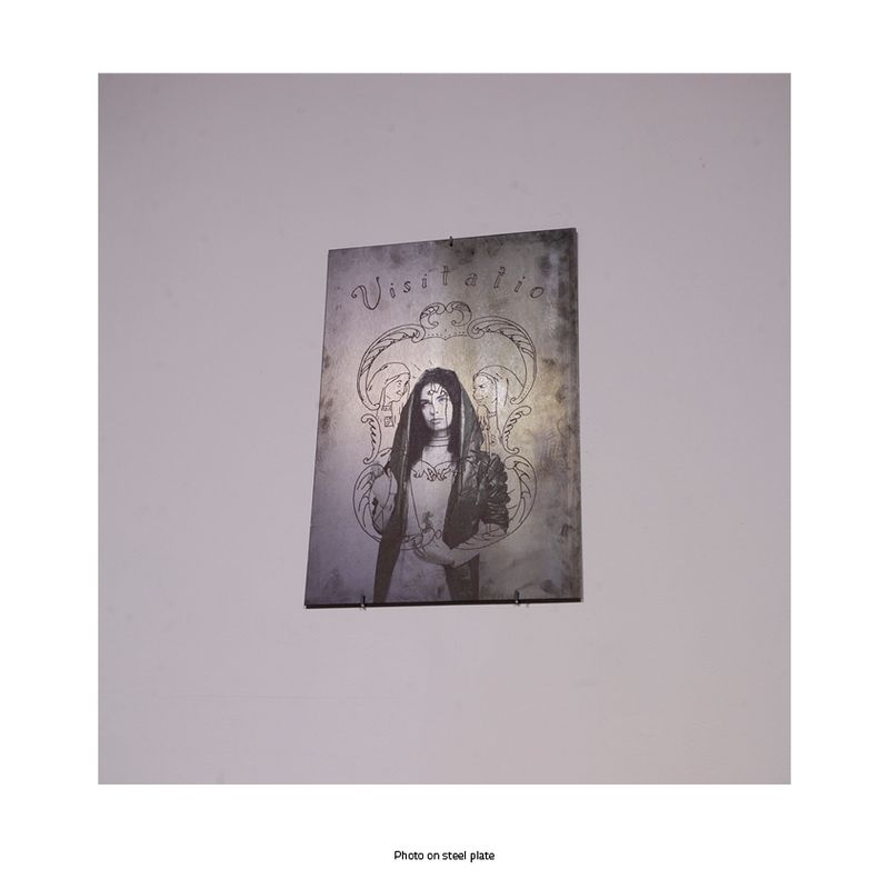 © Olga Kocsi - Visitatio on steel, UV printed steel, 50x30cm