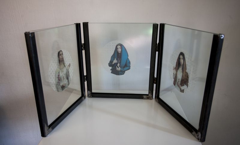 © Olga Kocsi - Rice sheet Triptich, Uv print, ricesheet, Glass and metal, 50x 50x40cm, 2022
