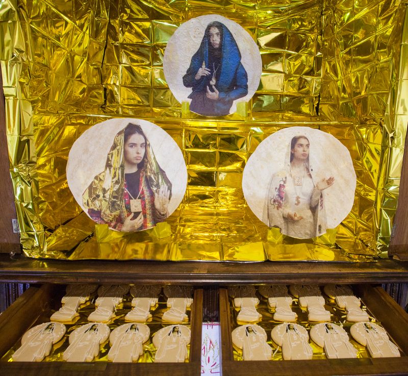 © Olga Kocsi - UV printed Tortillas and custam made gingerbreads, 2020