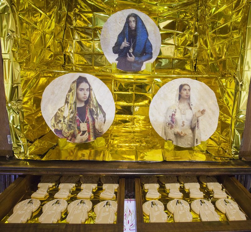 © Olga Kocsi - UV printed Tortillas and custam made gingerbreads, 2020