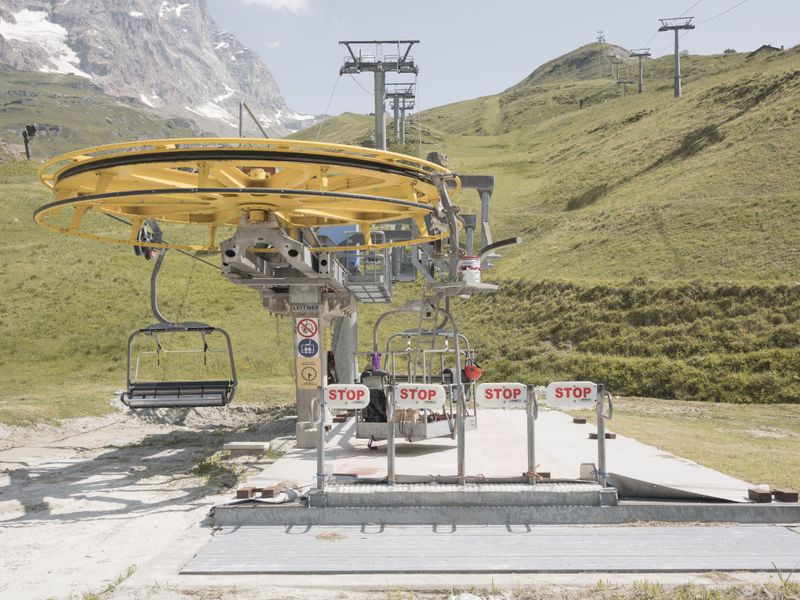 © Filippo Poli - Ski resorts on the meadows of Cervinia at 2050m