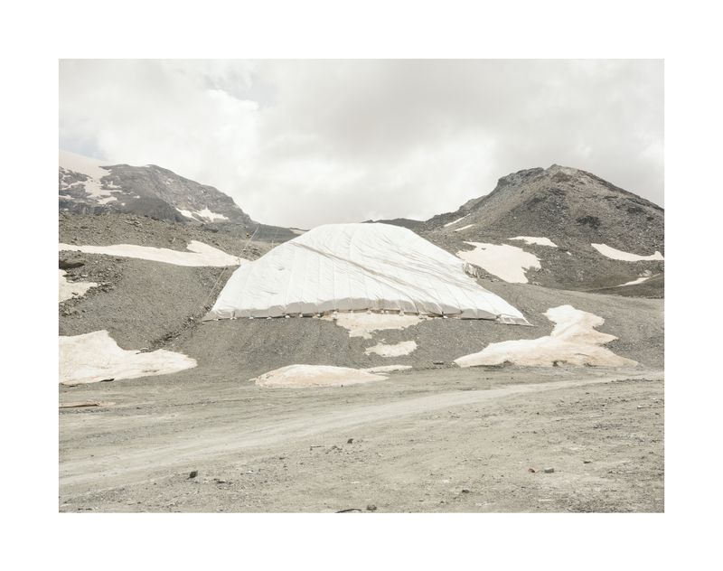 © Filippo Poli - Tarpaulins on the snowfrom the previous season