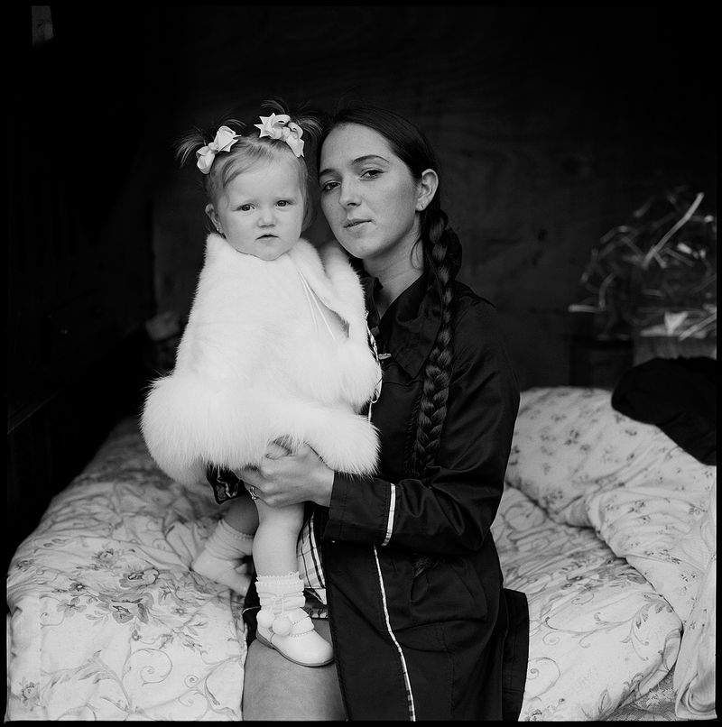© Joseph-Philippe Bevillard - Ellen and Daughter, Ballinasloe, Galway, Ireland 2012