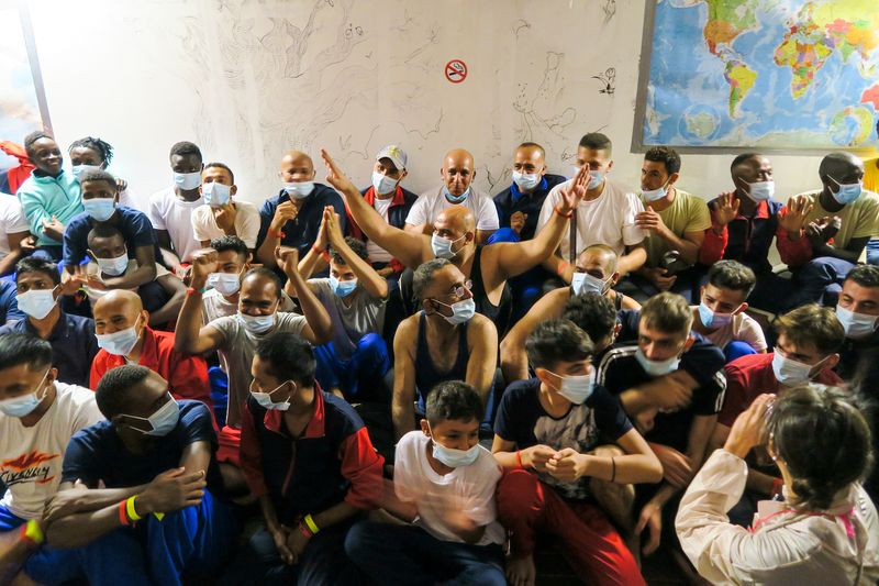 © Sebastian Sele - Image from the Death at Sea photography project