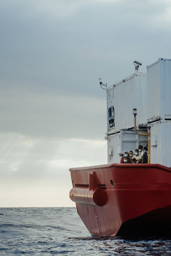 © Sebastian Sele - Image from the Death at Sea photography project