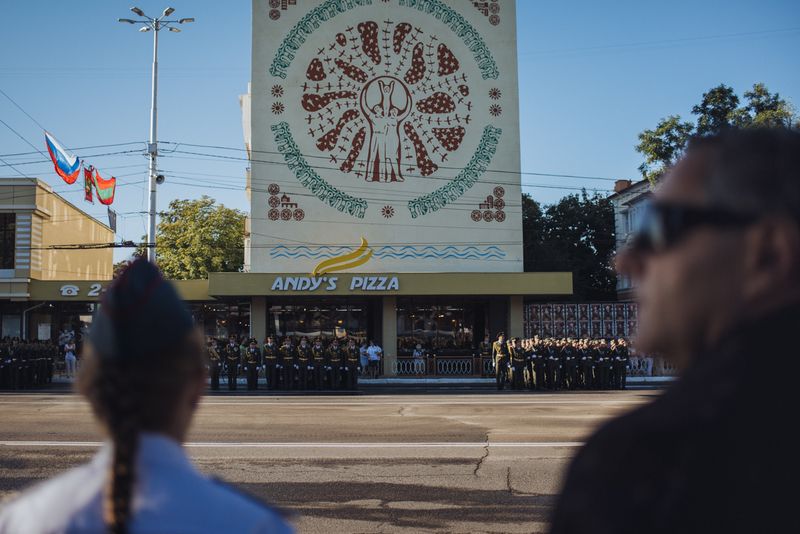 © Anton Polyakov - Parade in honor of the Republic Day in the central square of Tiraspol.