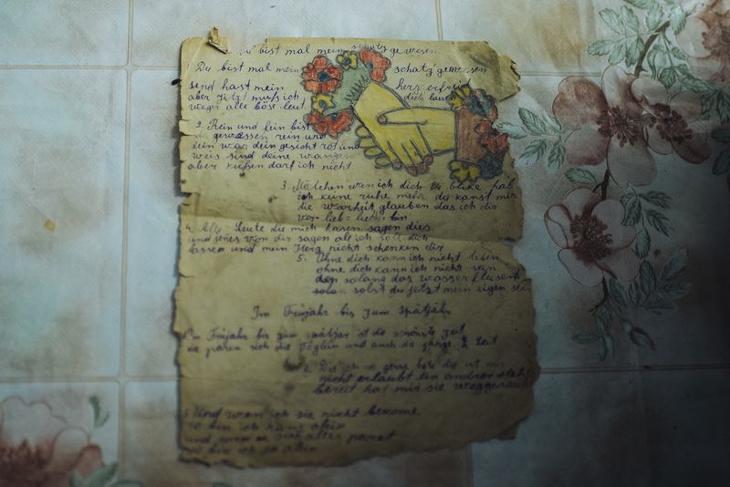 © Anton Polyakov - German song written on a notebook sheet