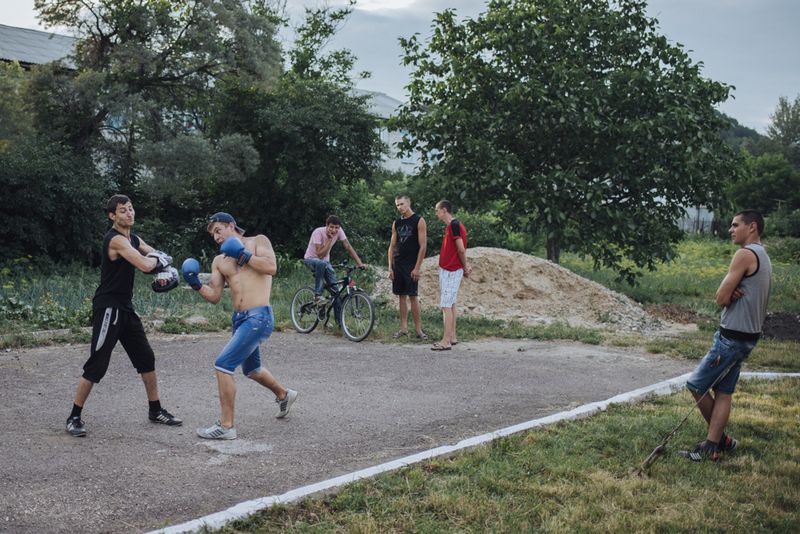 © Anton Polyakov - Image from the Mahala photography project