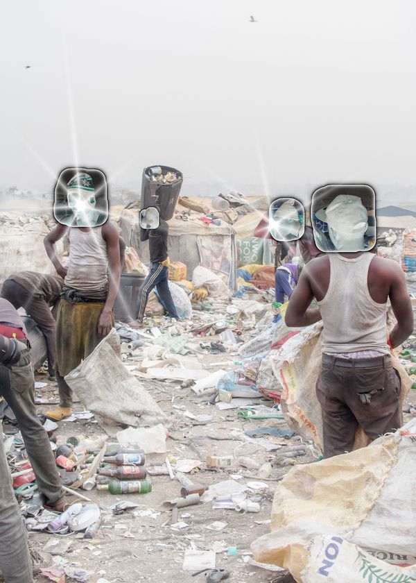 © Aàdesokan - Image from the WASTE IDENTITY: BOLA BOLA LIVING photography project