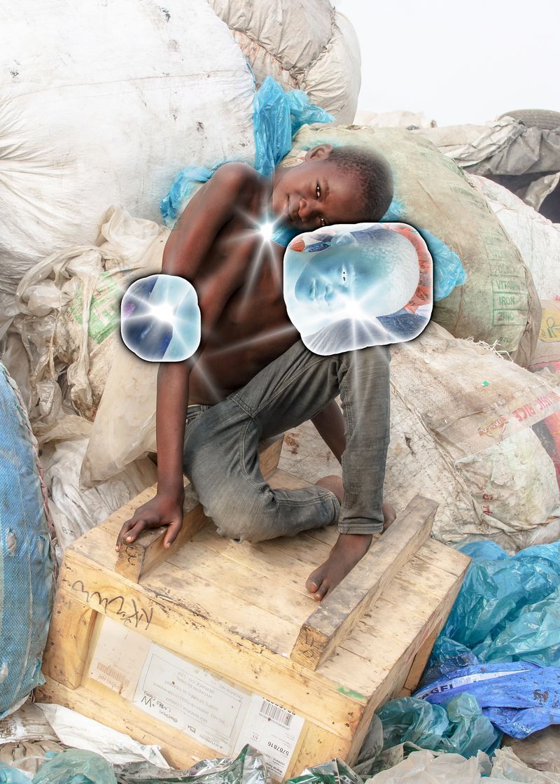 © Aàdesokan - Image from the WASTE IDENTITY: BOLA BOLA LIVING photography project