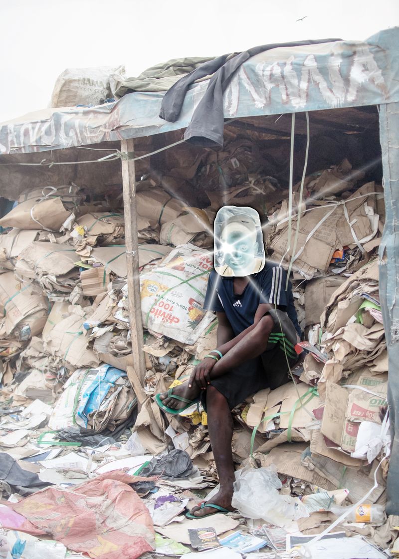 © Aàdesokan - Image from the WASTE IDENTITY: BOLA BOLA LIVING photography project