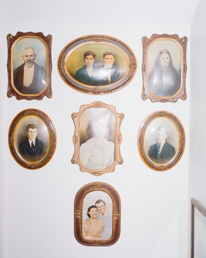 © Teva Cosic - Image from the Puno puno, laku noć (lots and lots, goodnight) photography project