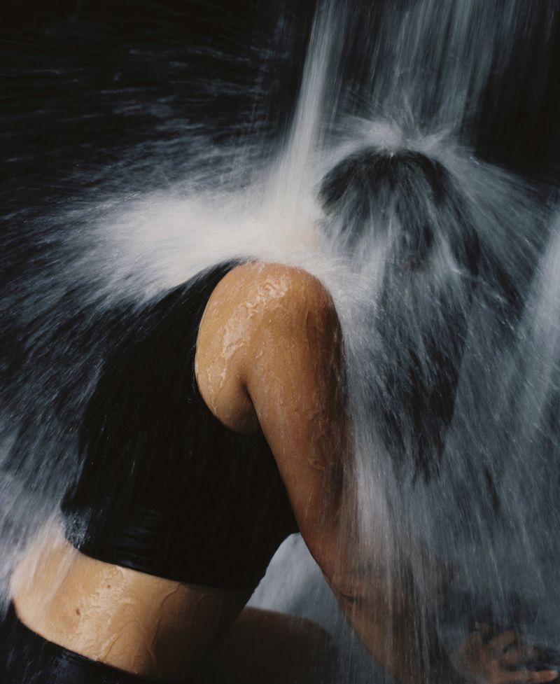 © Teva Cosic - Image from the The Birdsong is Deafening photography project