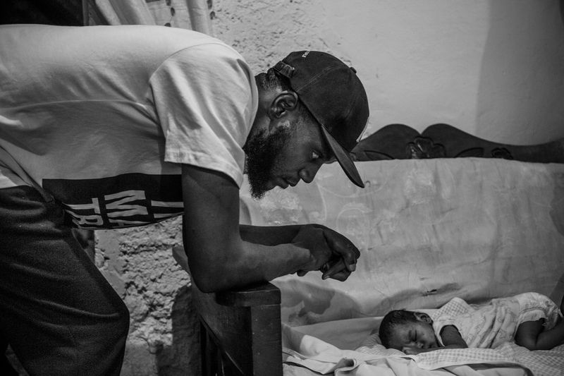 © Oscar B.  Castillo - Image from the Under our control photography project