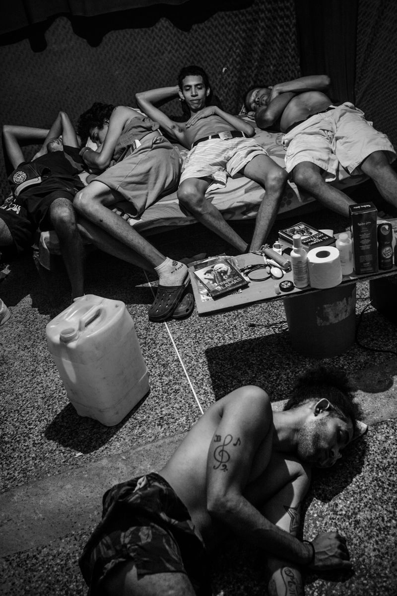 © Oscar B.  Castillo - Image from the Under our control - "Esos que saben" photography project