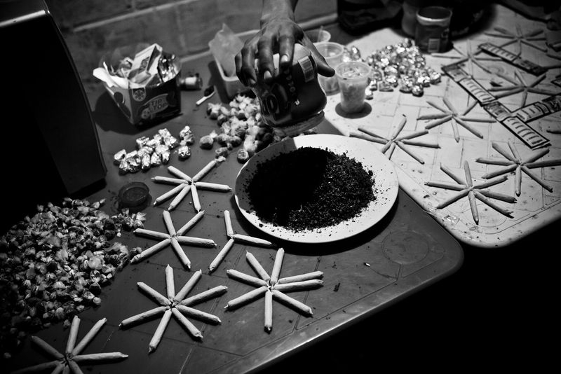 © Oscar B.  Castillo - Image from the Under our control - "Esos que saben" photography project