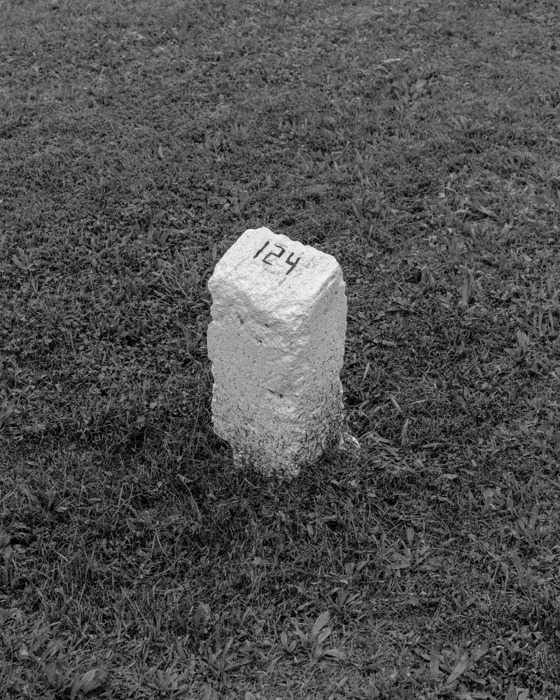 © Michael Valiquette - Image from the Hart Island photography project