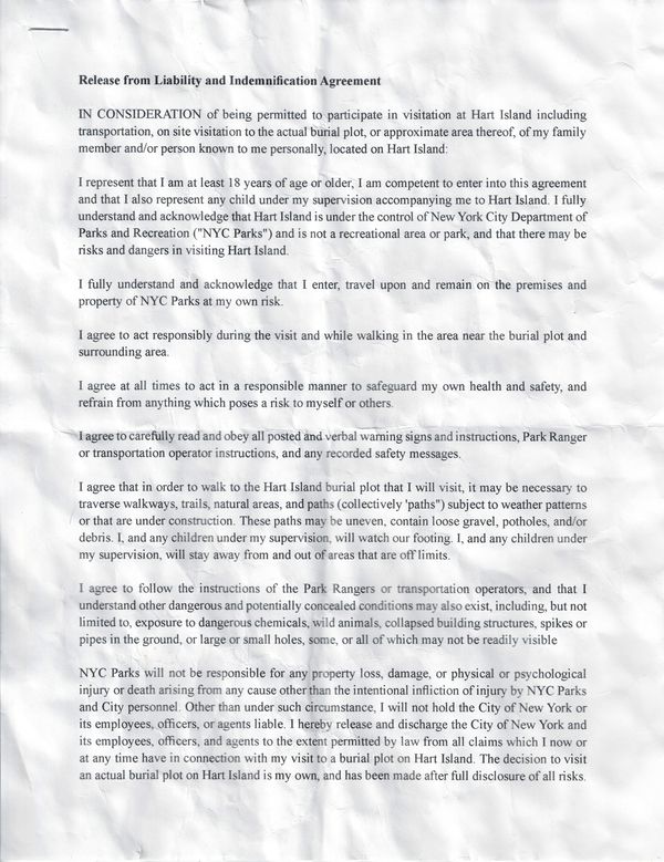 © Michael Valiquette - Image from the Hart Island photography project