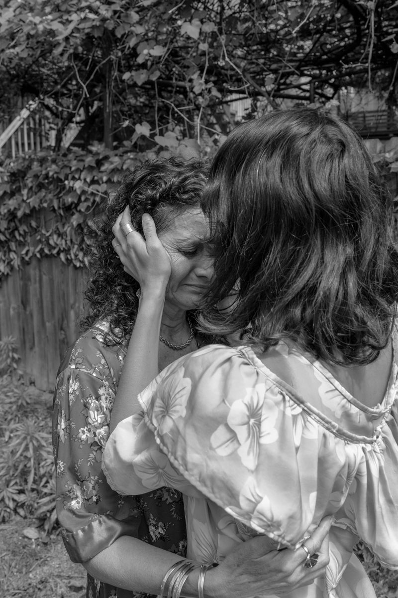 © Michael Valiquette - "Yiyi and Maria Mendoza"