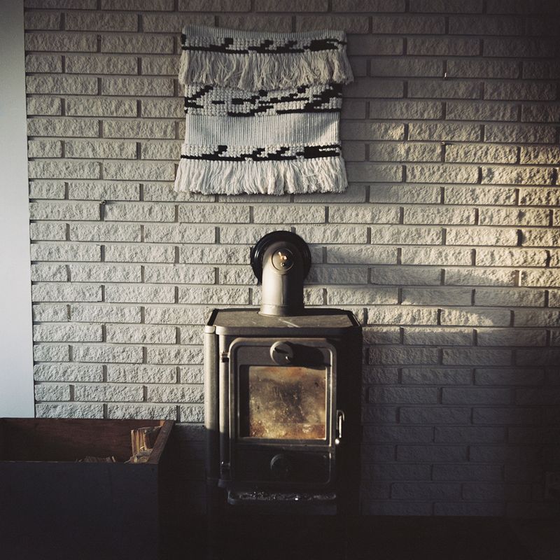 © Mirjam Stenevik - Rut is trying to add a modern touch to their new old house on the small island of Stolmen.