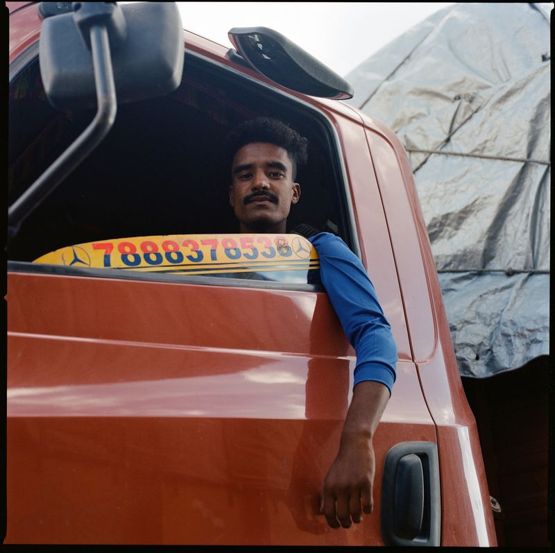 © Xiaoxiao Xu - Image from the Good Luck Blow Horn photography project