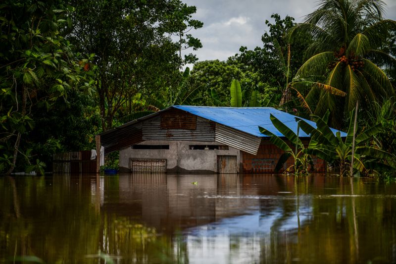 © Santiago Romaní - Image from the Ucayali bajo el agua: crónica visual de las inundaciones en Pucallpa photography project