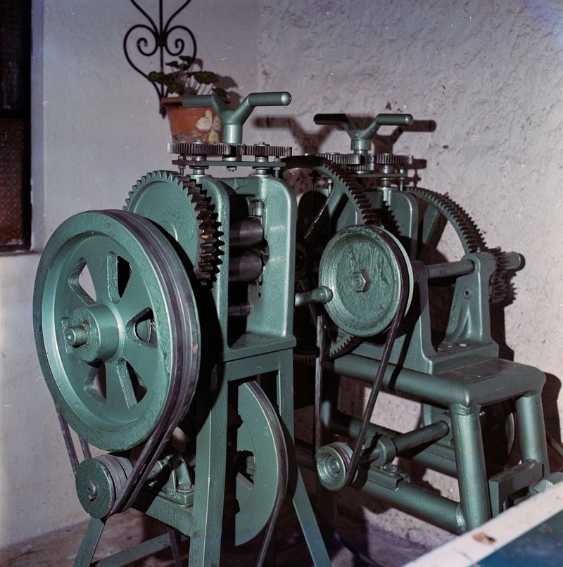 © María García - Image from the Secreto (When the house turned to indigo blue dust) photography project