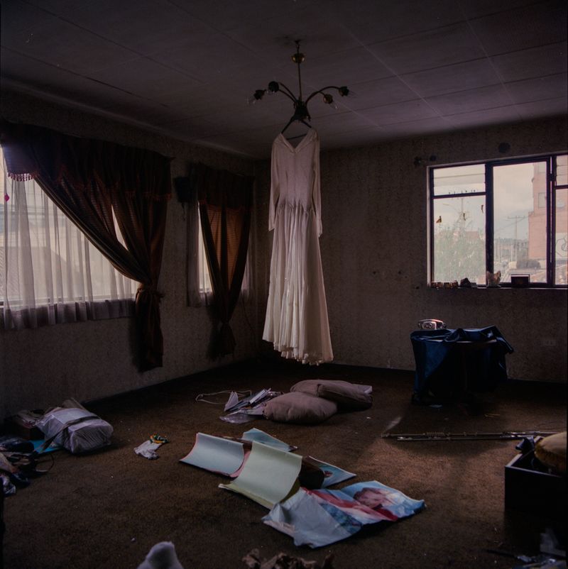 © María García - Image from the Secreto (When the house turned to indigo blue dust) photography project