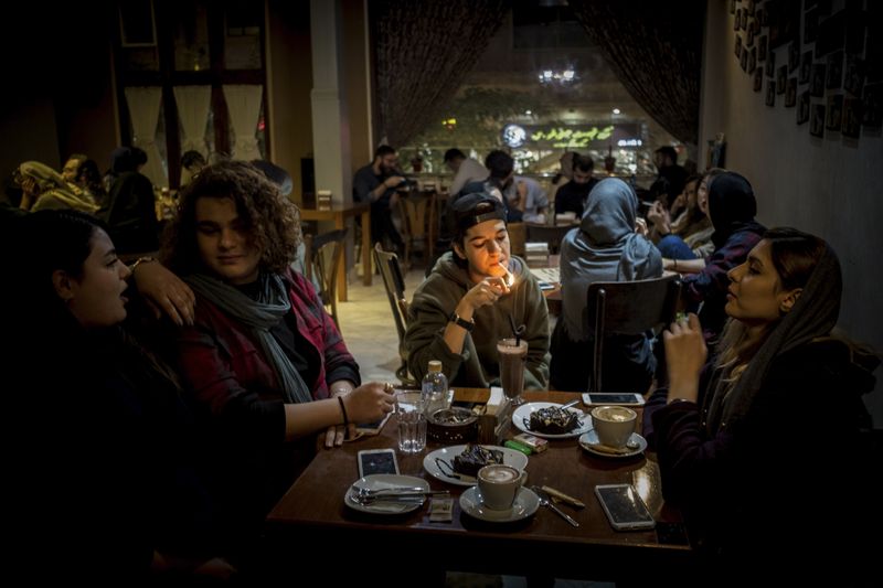 © URA ITURRALDE - Image from the HIDDEN IRAN photography project