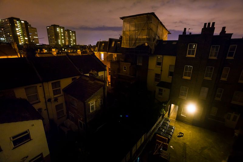 © Neil Aldridge - Image from the Living with Foxes photography project