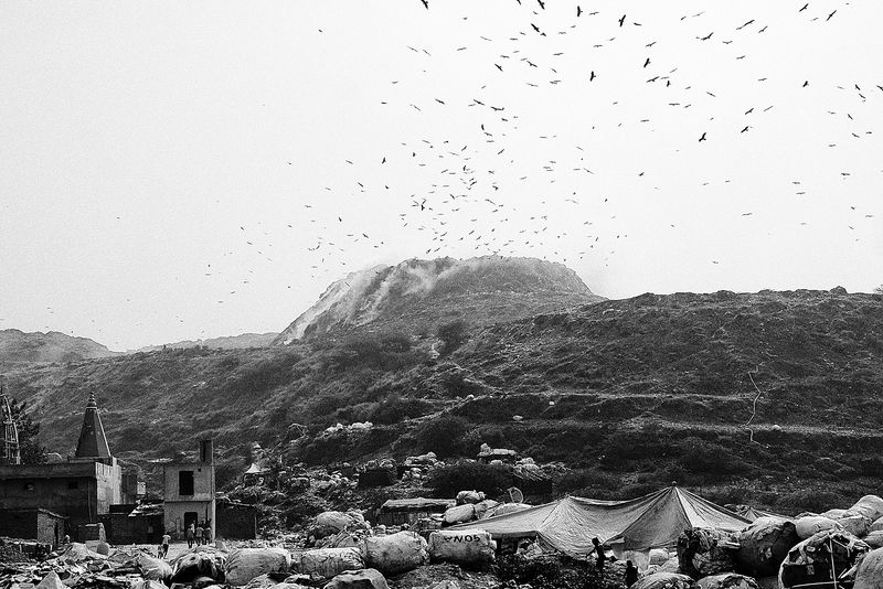 © Guido Arreghini - Image from the Bhalswa: The Temple of the modern Delhi photography project