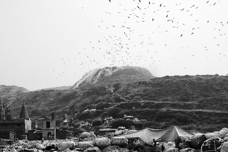 © Guido Arreghini - Image from the Bhalswa: The Temple of the modern Delhi photography project