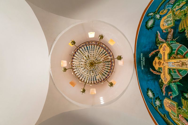 © Meri Boshkoska - Chandelier in a circle