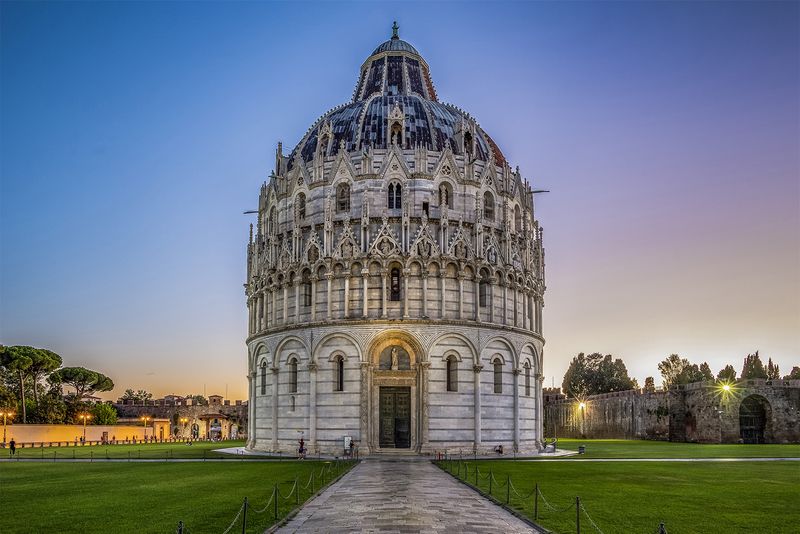 © Meri Boshkoska - Battistero di San Giovanni in Pisa.