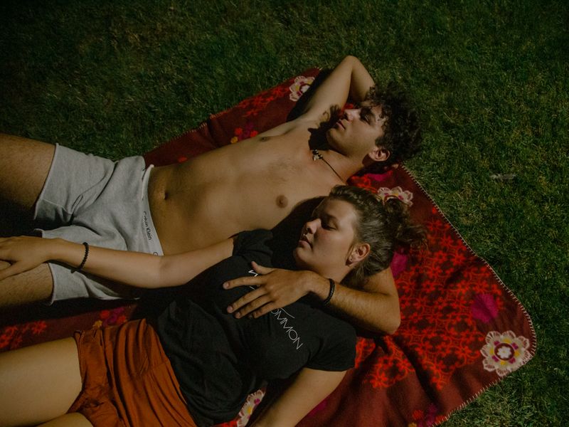 © Lea Franke - "Ronja and Lars in summer together in the garden of Ronja's parents"