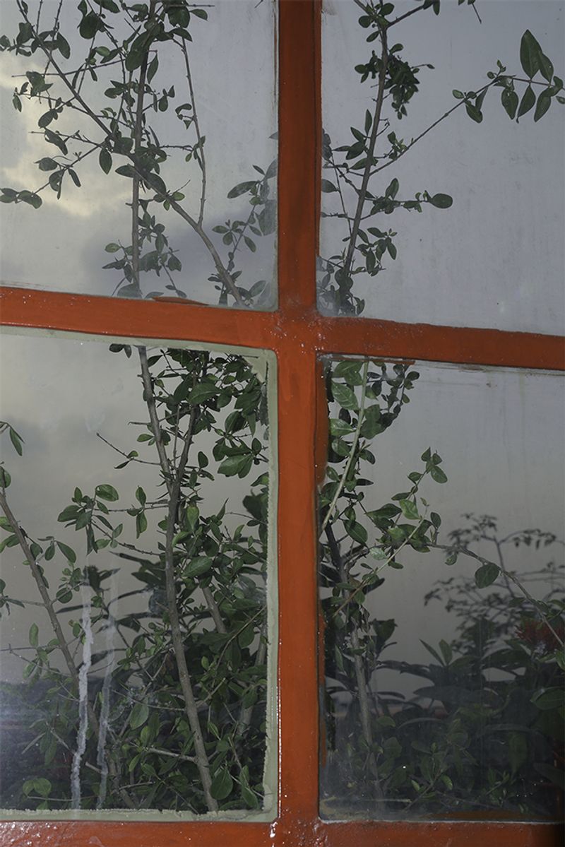 © Min Ma Naing - Window from Abdhula apartment, Dhaka, Bangladesh, 2018.