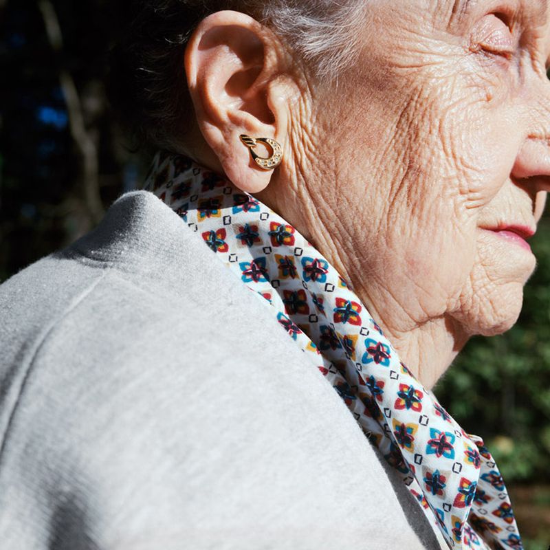 © Cathy Laskowski - Image from the Mary photography project